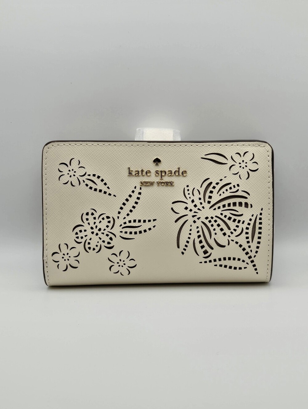 kate spade NIB Madison Medium Compact Bifold Wallet In Meringue